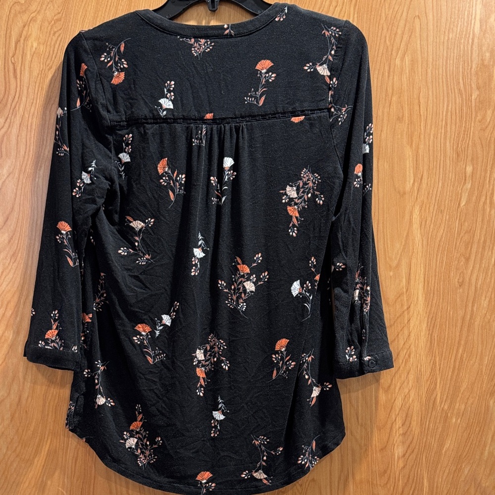 Daniel Rainn Black Floral 3/4 sleeve Blouse - Picture 3 of 4